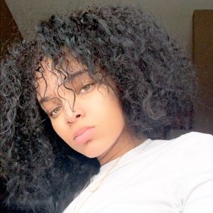 Meet your Posher, Kierra